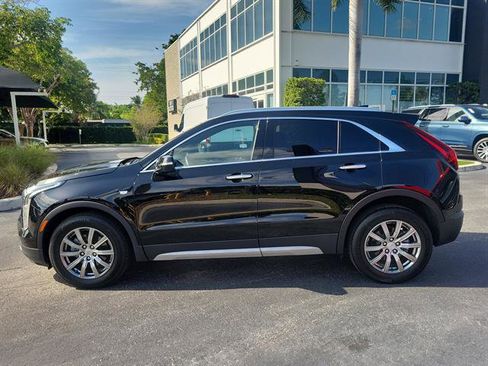 Certified 2023 Cadillac XT4 Premium Luxury image 2