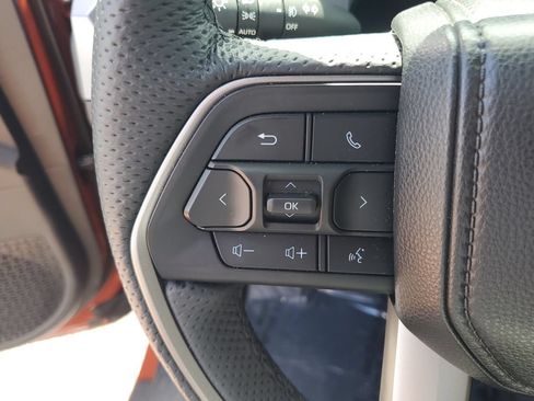 Used 2025 Toyota Tacoma TRD Off-Road w/ TRD Off Road Premium Package AWD/4WD image 14
