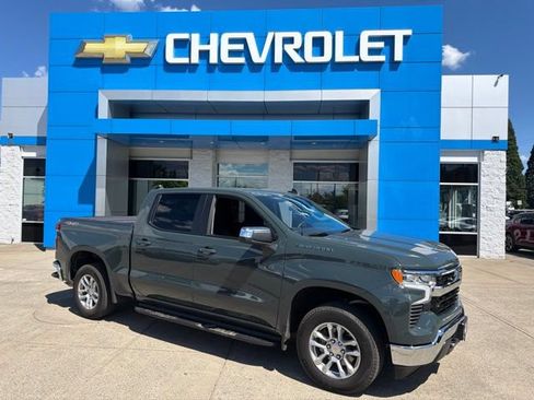 Used 2025 Chevrolet Silverado 1500 LT AWD/4WD image 1