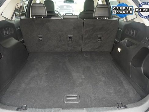 Used 2024 Ford Edge SEL image 11