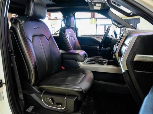 Used 2017 Ford F350 Platinum w/ Platinum Ultimate Package image 34