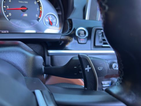 Used 2013 BMW M6 Convertible image 31