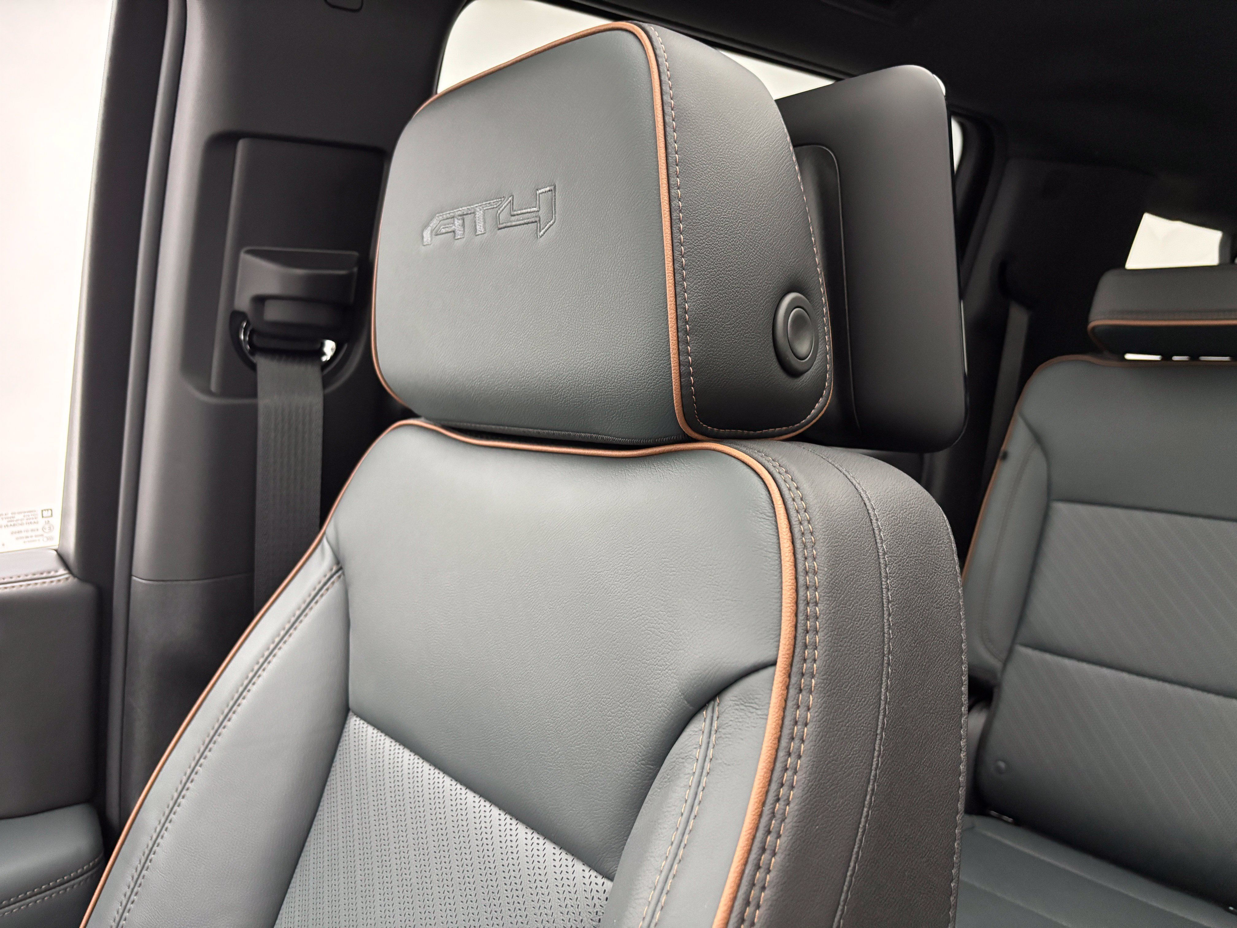 New 2026 GMC Yukon XL AT4 w/ AT4 Premium Plus Package AWD/4WD image 52