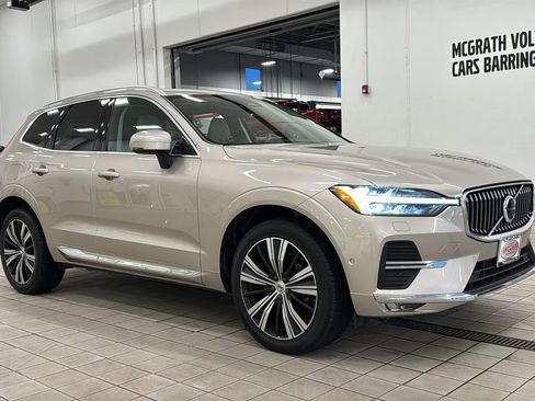 Used 2023 Volvo XC60 B5 Plus w/ Climate Package image 3