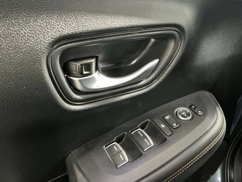 Used 2024 Honda HR-V Sport image 16