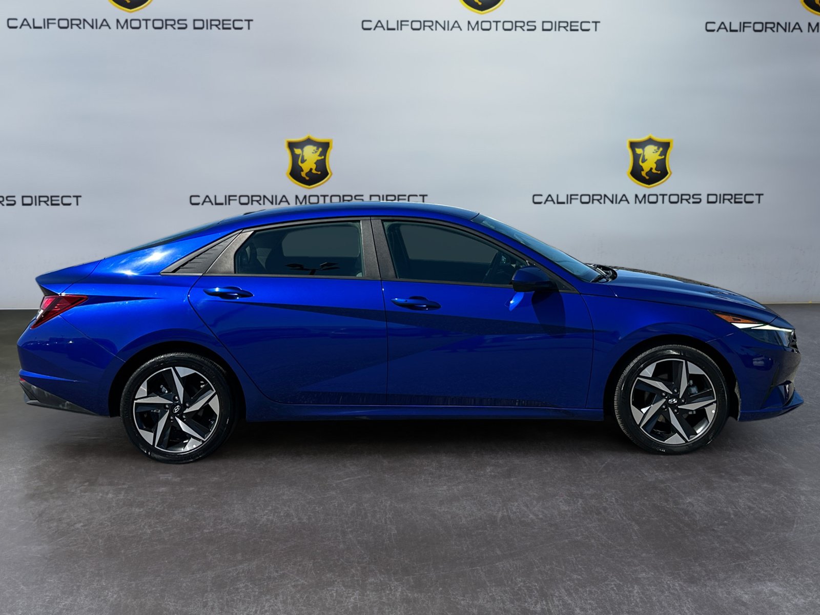 Used 2023 Hyundai Elantra SEL w/ Convenience Package FWD image 6