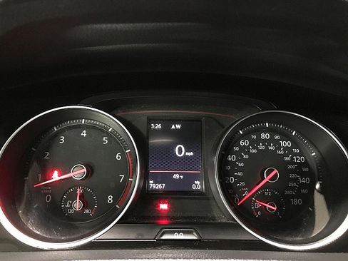 Used 2017 Volkswagen GTI SE image 22