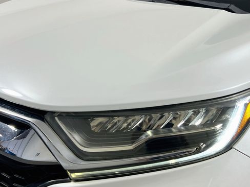 Used 2019 Honda CR-V Touring image 11