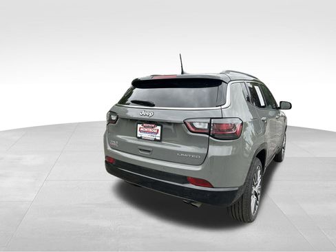 Used 2022 Jeep Compass Limited w/ Elite Group AWD/4WD image 6