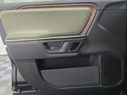 Used 2022 Rivian R1T Adventure image 33