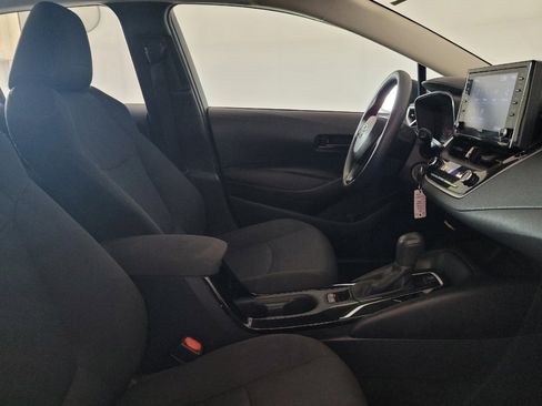Used 2022 Toyota Corolla LE FWD image 21