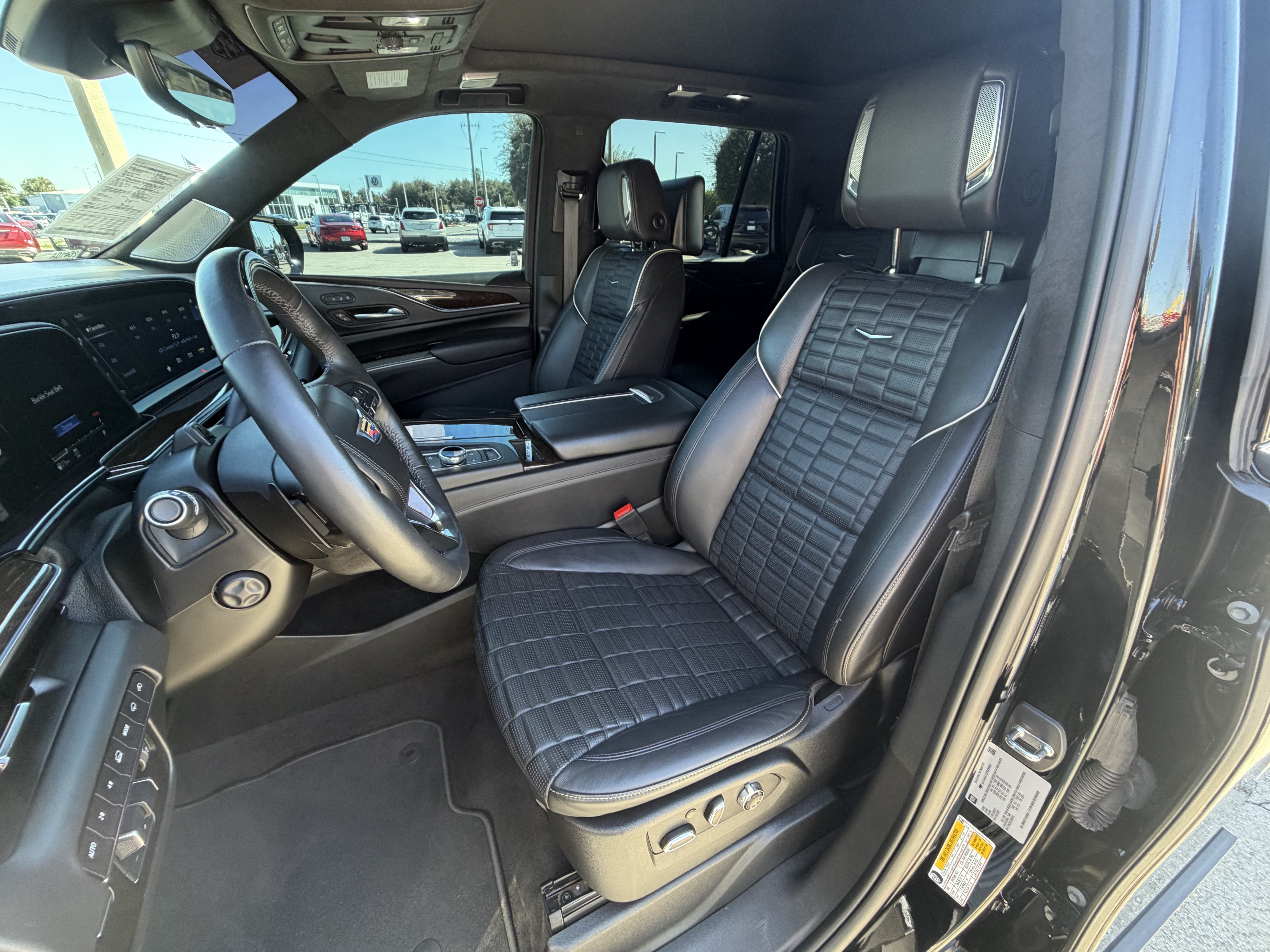 Certified 2023 Cadillac Escalade Sport Platinum AWD/4WD image 13