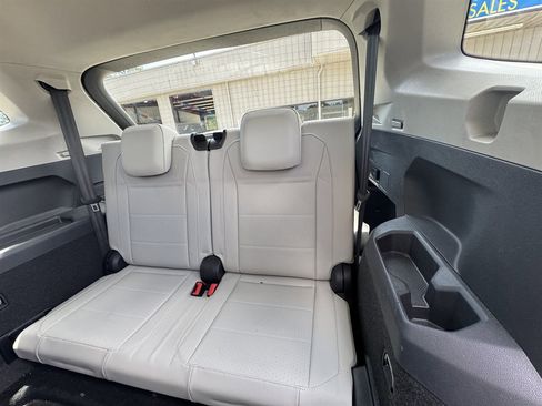 Used 2019 Volkswagen Tiguan S FWD image 13