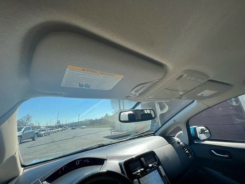 Used 2014 Nissan Leaf SL w/ Premium Package image 45