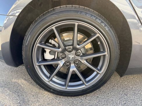 Used 2023 Tesla Model 3 Standard Range RWD image 11