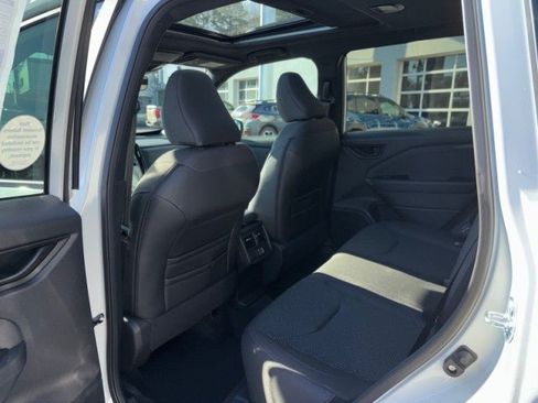 Certified 2026 Subaru Forester Premium AWD/4WD image 31