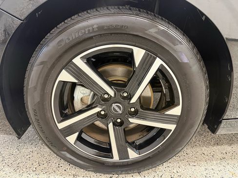 Used 2024 Nissan Sentra SV image 9