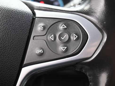 Used 2020 Chevrolet Traverse LT image 27