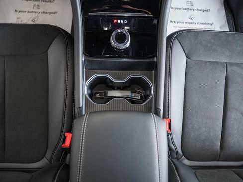 New 2025 Jeep Grand Cherokee 4WD image 23