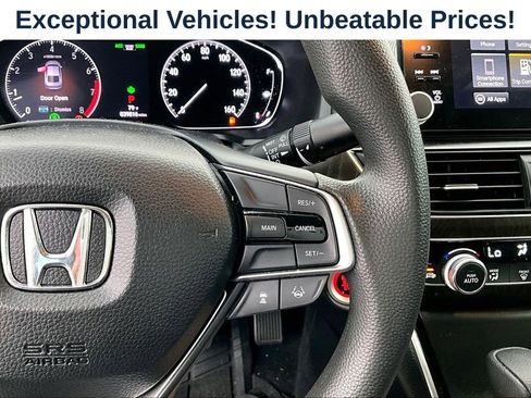 Used 2018 Honda Accord EX image 24