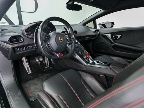 Used 2016 Lamborghini Huracan LP 580-2 RWD image 2