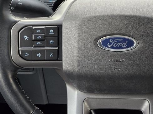 Used 2021 Ford F150 Lariat w/ Max Trailer Tow Package image 16