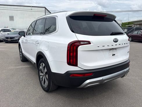 Used 2021 Kia Telluride S FWD image 5