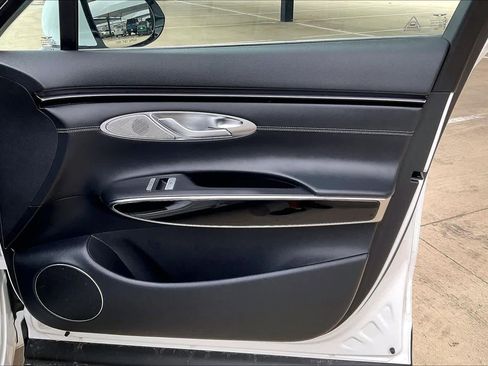 Used 2026 Genesis GV70 2.5T image 21