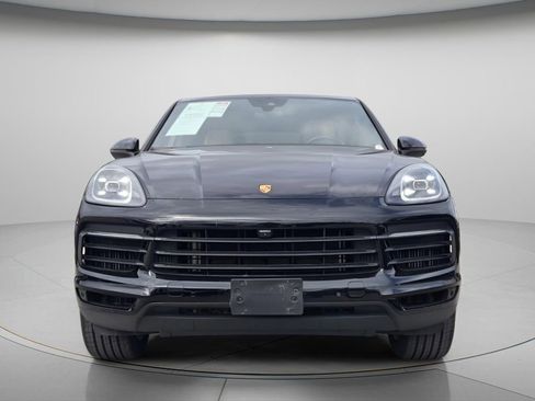Used 2022 Porsche Cayenne Coupe w/ Premium Package AWD/4WD image 5