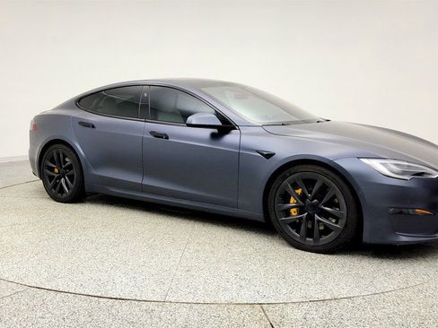 Used 2021 Tesla Model S Plaid image 3