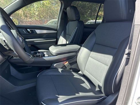 New 2026 Buick Enclave Preferred w/ Power Package image 11