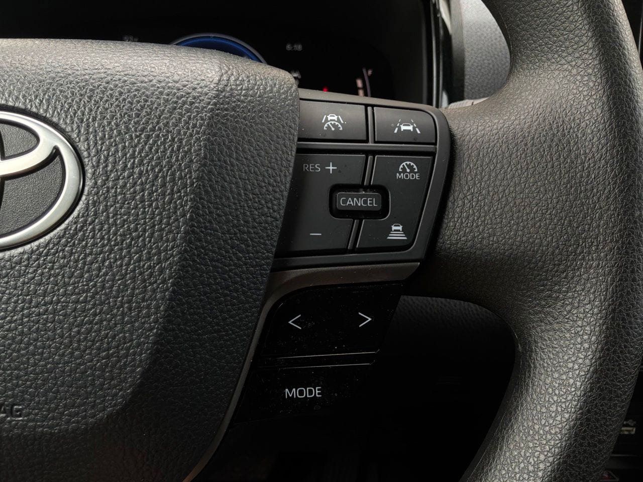 Used 2026 Toyota Camry LE FWD image 36