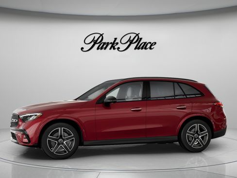 Certified 2026 Mercedes-Benz GLC 300 image 4