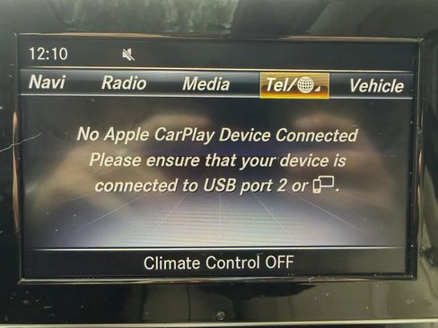 Used 2019 Mercedes-Benz GLC 300 4MATIC w/ Premium Package image 17