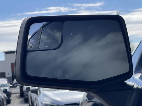Used 2019 Chevrolet Silverado 1500 RST AWD/4WD image 17
