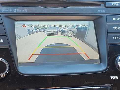 Used 2014 Hyundai Elantra SE w/ Option Group 02 image 7