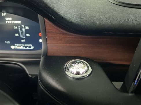 Used 2020 Lincoln Aviator Reserve w/ Equipment Group 201A image 17