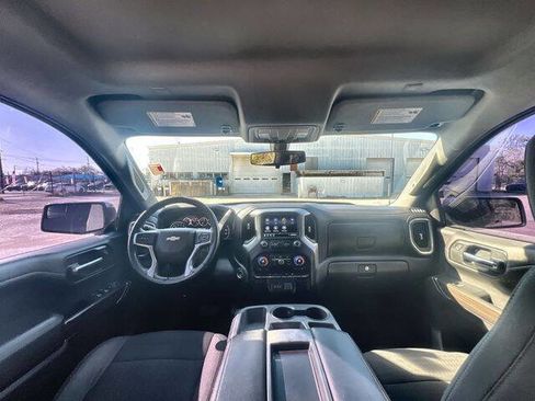 Used 2021 Chevrolet Silverado 1500 LT image 19