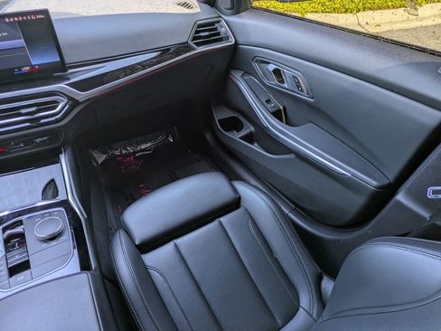 Used 2023 BMW 330i Sedan w/ Convenience Package RWD image 16