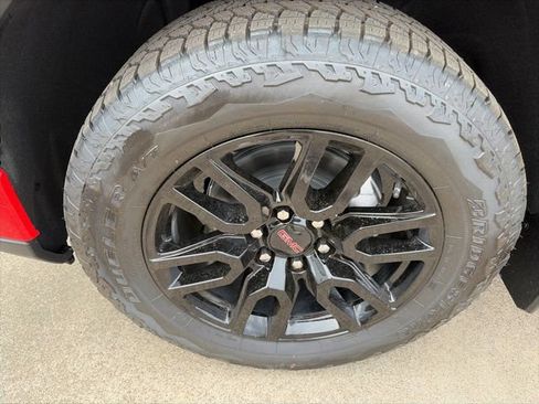 New 2026 GMC Sierra 1500 Elevation w/ Elevation Premium Package AWD/4WD image 10