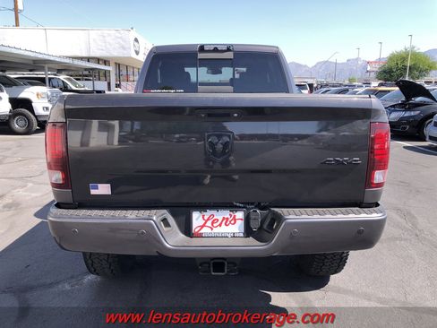 Used 2018 RAM 2500 Laramie w/ Sport Appearance Group AWD/4WD image 8
