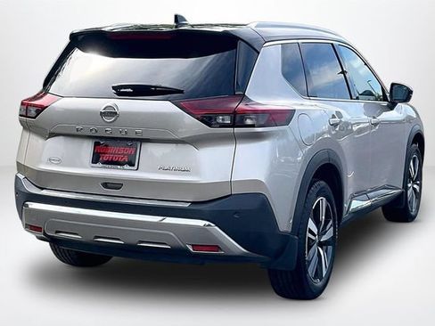 Used 2021 Nissan Rogue Platinum FWD image 13