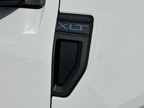 New 2026 Ford Maverick XLT image 24