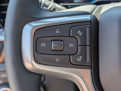 Used 2023 Chevrolet Silverado 1500 LT AWD/4WD image 21