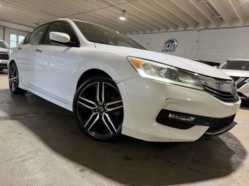 Used 2017 Honda Accord Sport Special Edition image 5