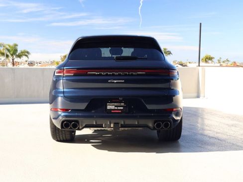 Certified 2026 Porsche Cayenne E-Hybrid image 10