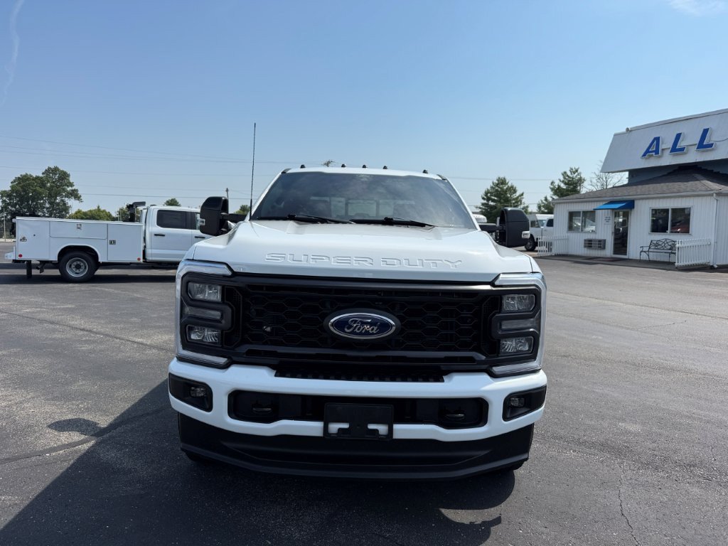 Used 2024 Ford F250 Lariat w/ Sport Appearance Package AWD/4WD image 2