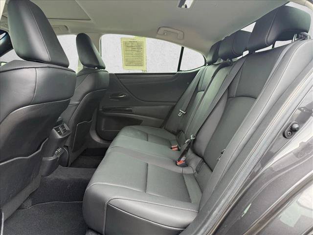 Used 2023 Lexus ES 350 w/ Premium Package FWD image 16