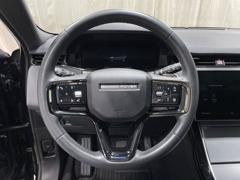 Used 2024 Land Rover Range Rover Evoque S AWD/4WD image 11