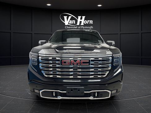 Used 2023 GMC Sierra 1500 Denali AWD/4WD image 2